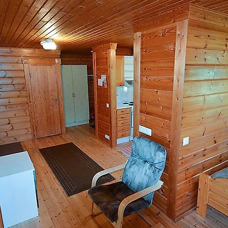 Lomakylae Meripesae Hotel *