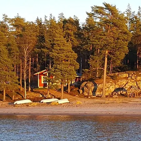 Lomakylae Meripesae Hotel *