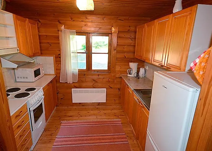 Lomakylae Meripesae 酒店 *